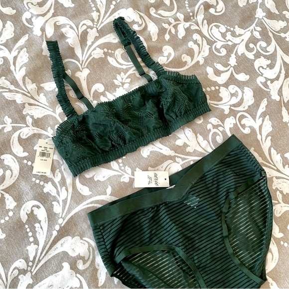NWT Aerie Forest Green Lace Bralette and Panty Set XS XXS - Picture 2 of 12